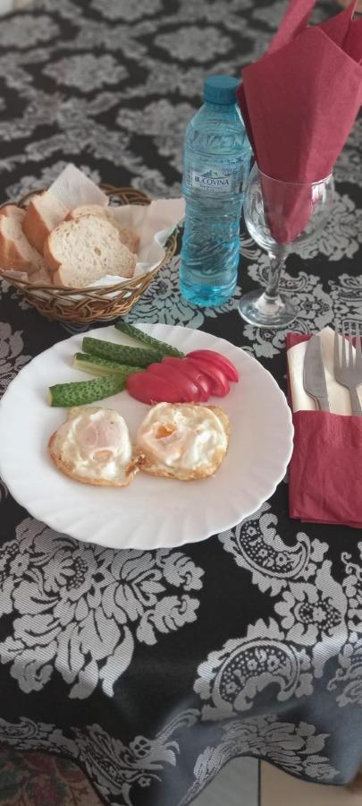 Târgu Jiu Hotel River מראה חיצוני תמונה
