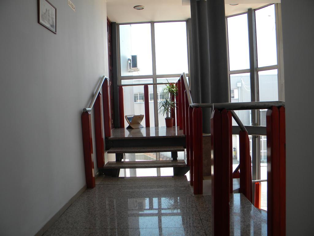 Târgu Jiu Hotel River חדר תמונה
